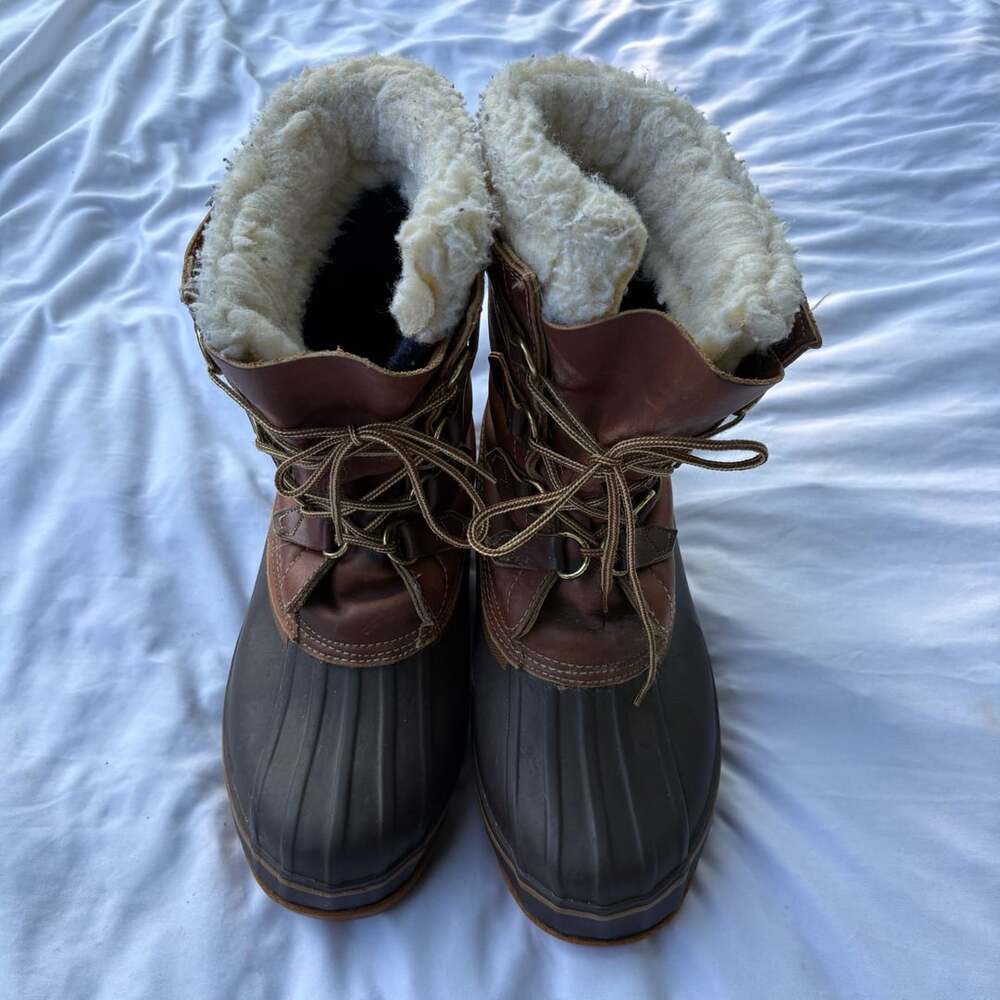 VTG Quoddy Shearling Lined Duck Boots Brown Leather Size 10 Cracking On Rubber